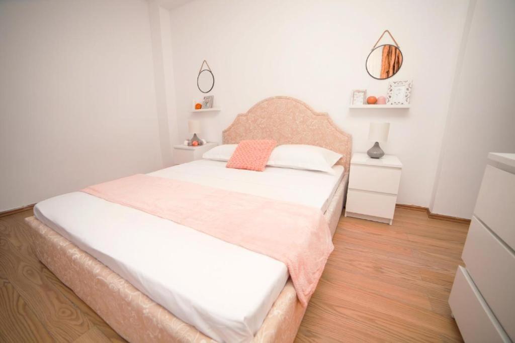 Guesthouse Smart Bukarest Exterior foto